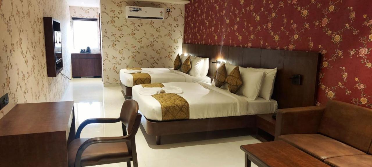 Hotel Madhuban Szilvassza Kültér fotó